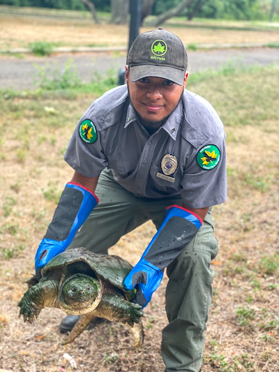 A son of Queens, New York, teaches his community about the natural world