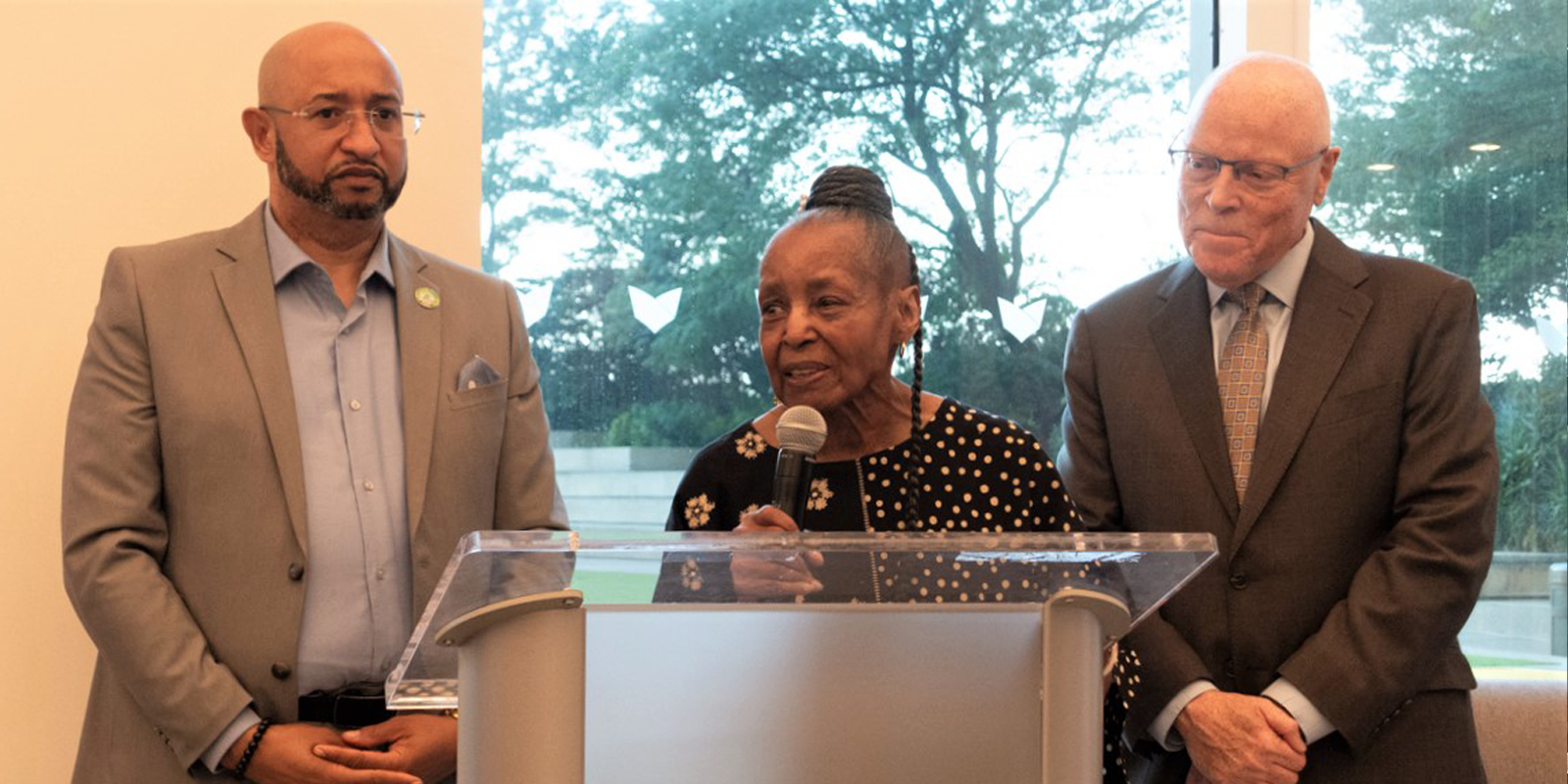 AFSCME and DC 37 honor labor legend Lillian Roberts with scholarship in her name