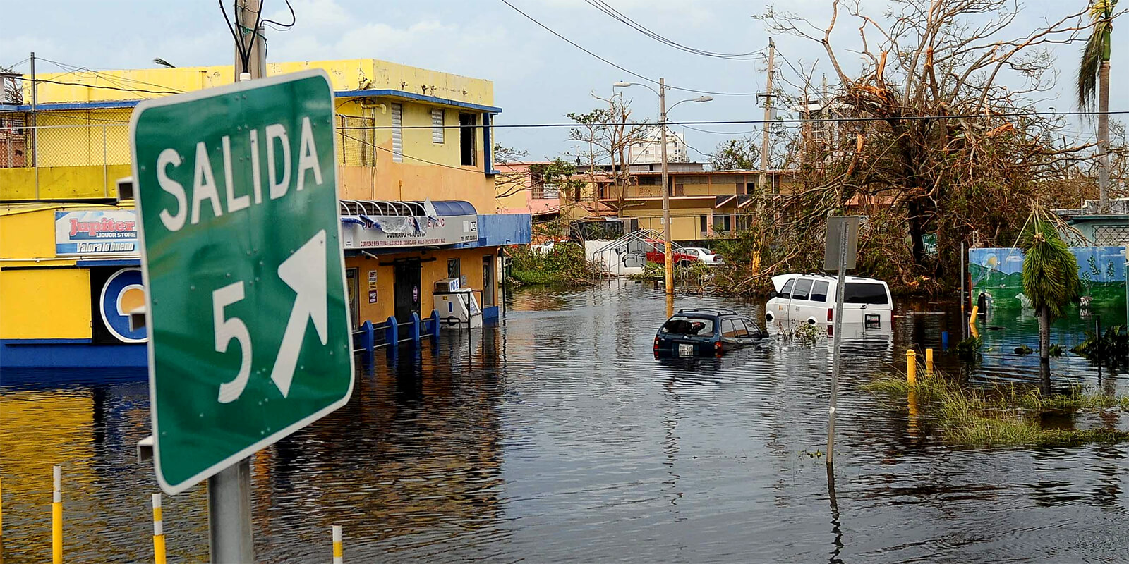 Members of Congress Stand with AFSCME Members in Puerto Rico