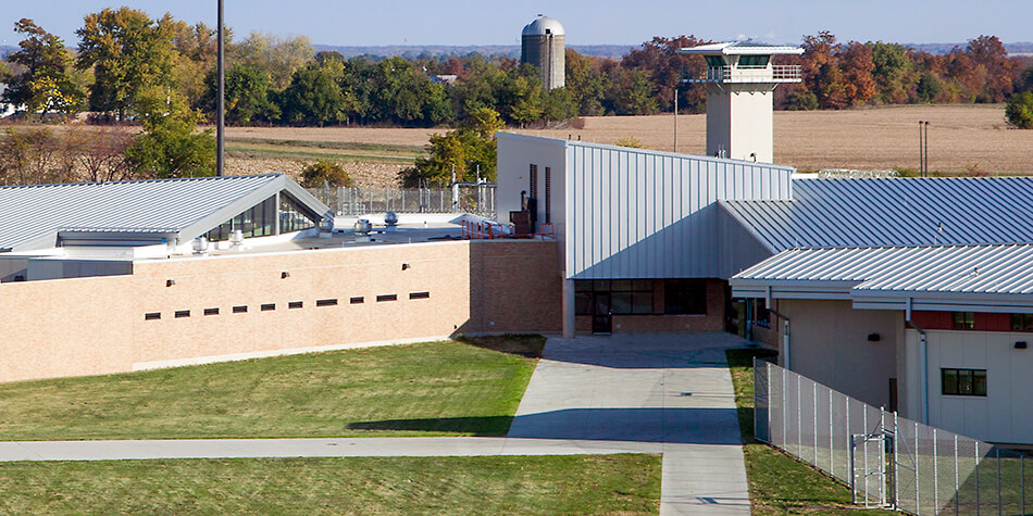 Iowa Prison Stabbing Leads AFSCME to Demand Action ‘Before Someone Gets Killed’ 