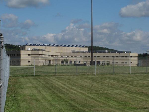 Ohio Correction Officers Attacked by Inmates